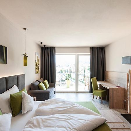 Hotel Pfeiss Lana Zewnętrze zdjęcie