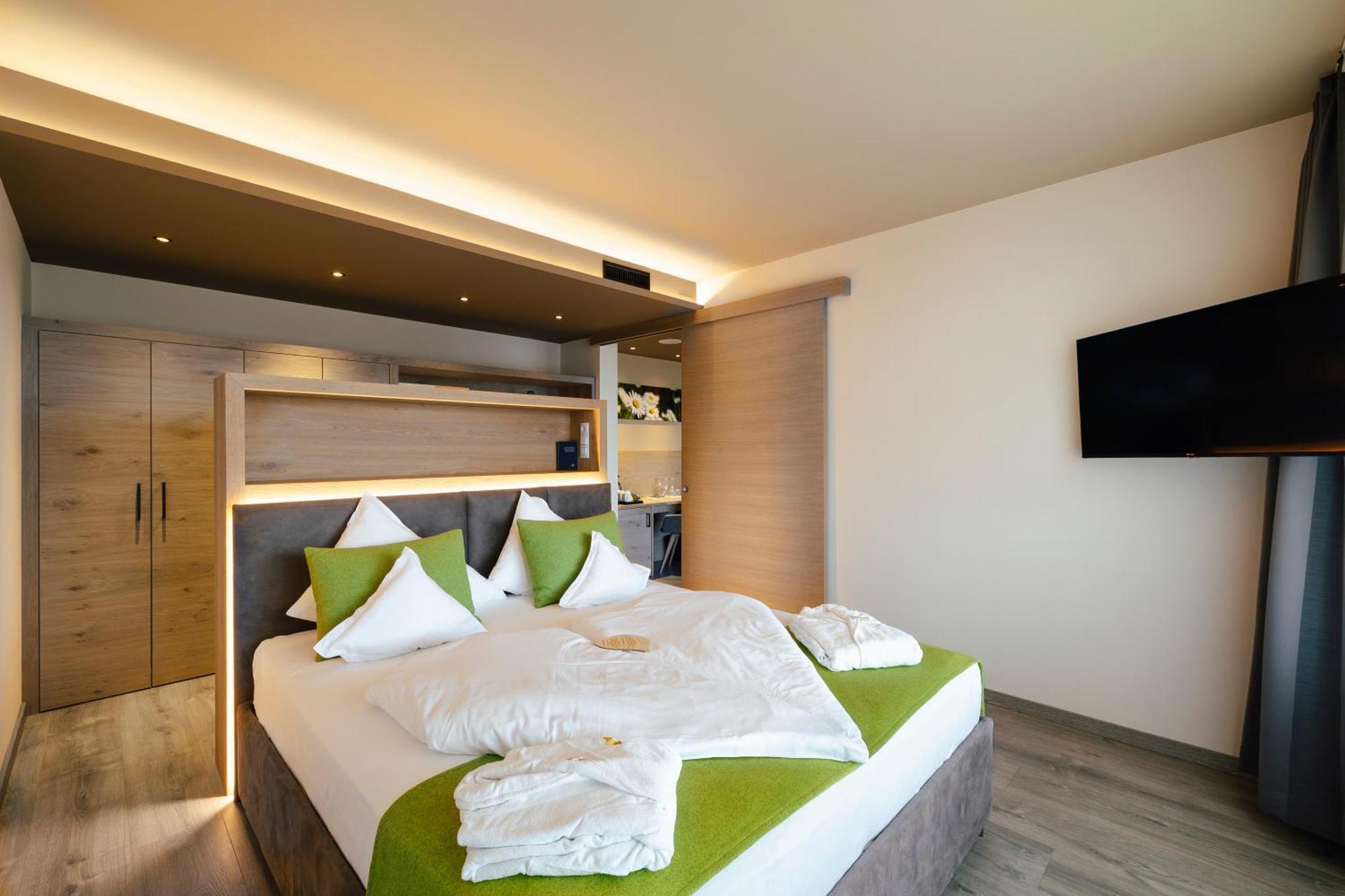 Hotel Pfeiss Lana Zewnętrze zdjęcie