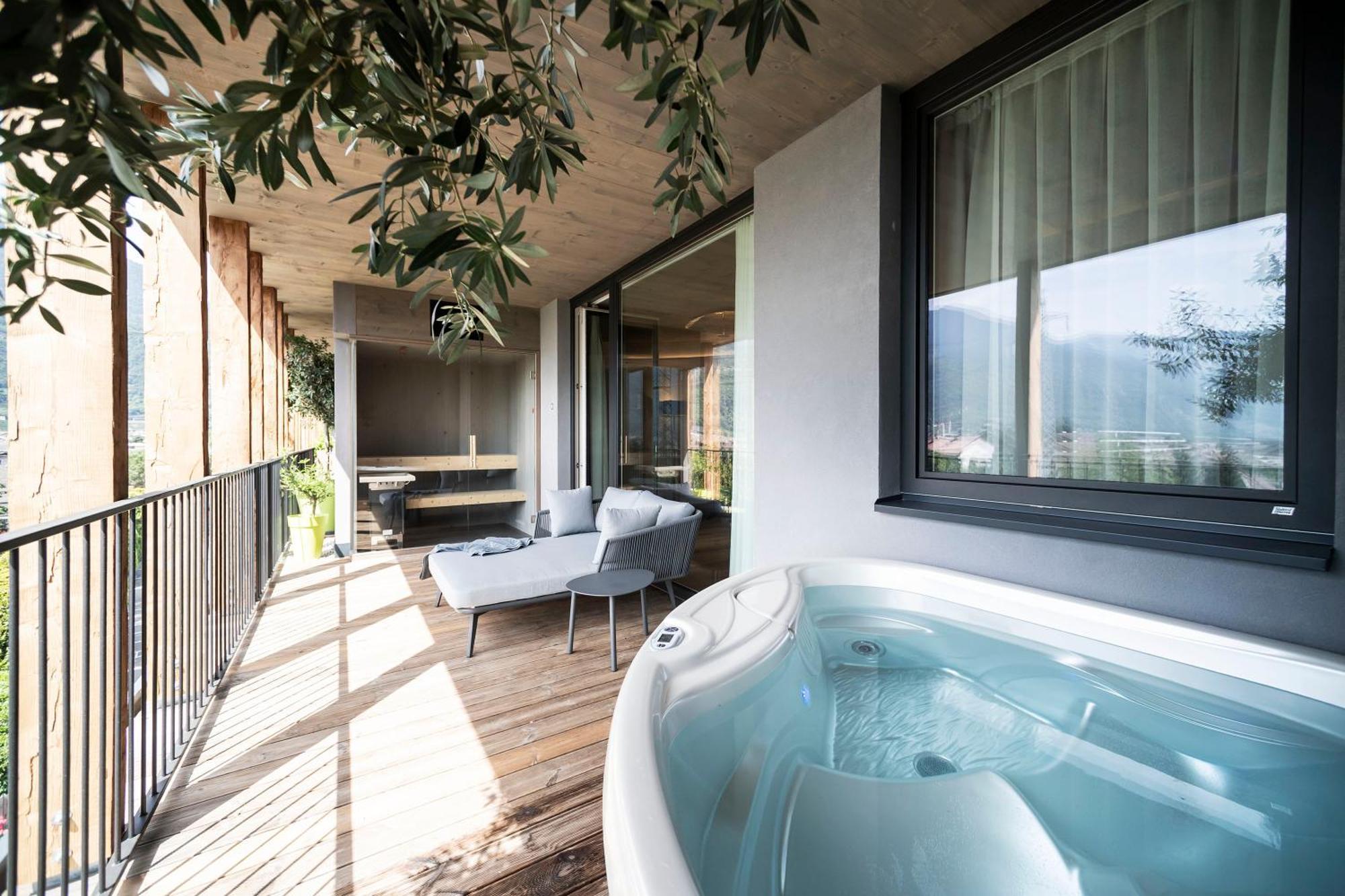 Hotel Pfeiss Lana Zewnętrze zdjęcie