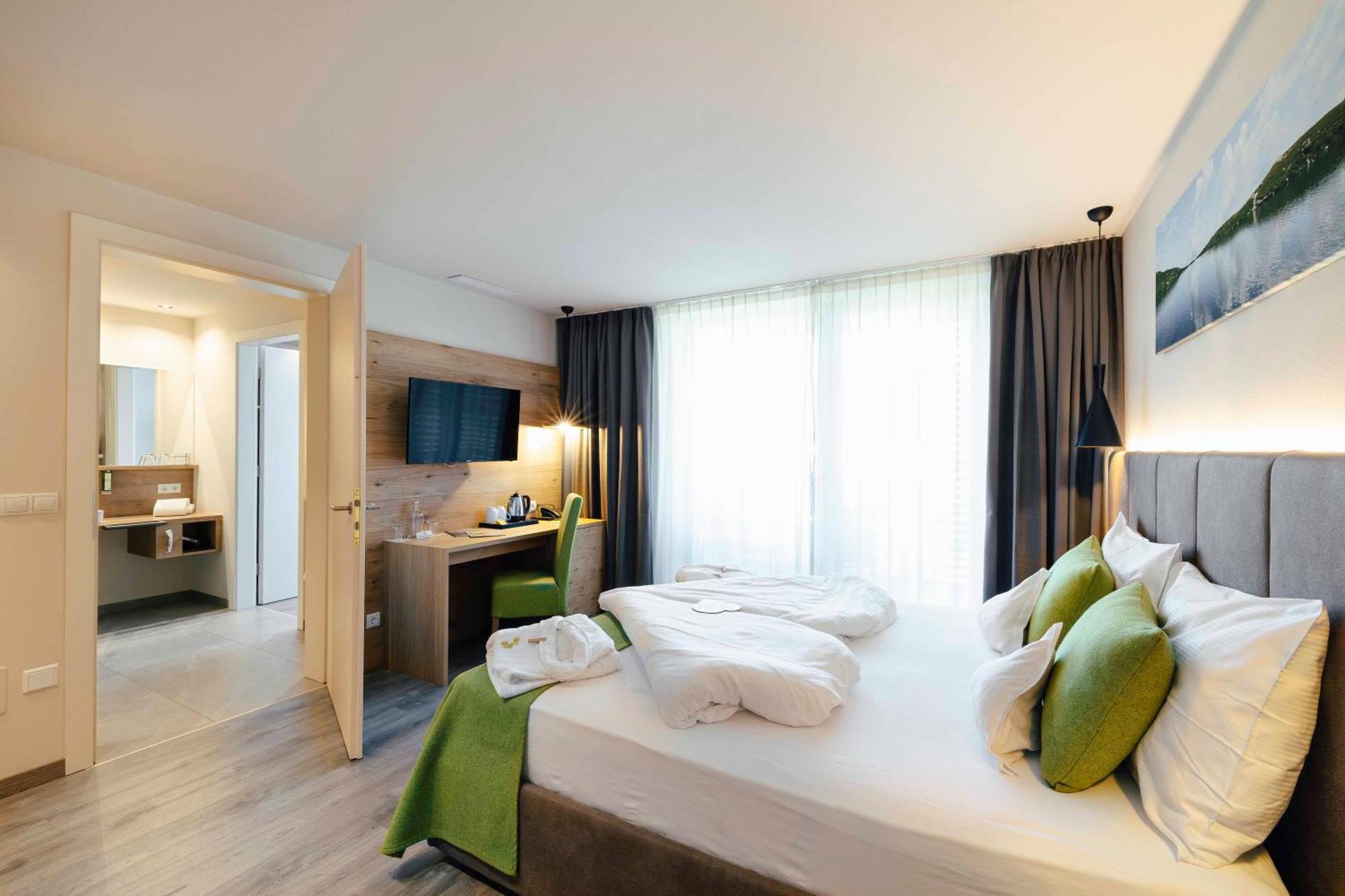 Hotel Pfeiss Lana Zewnętrze zdjęcie