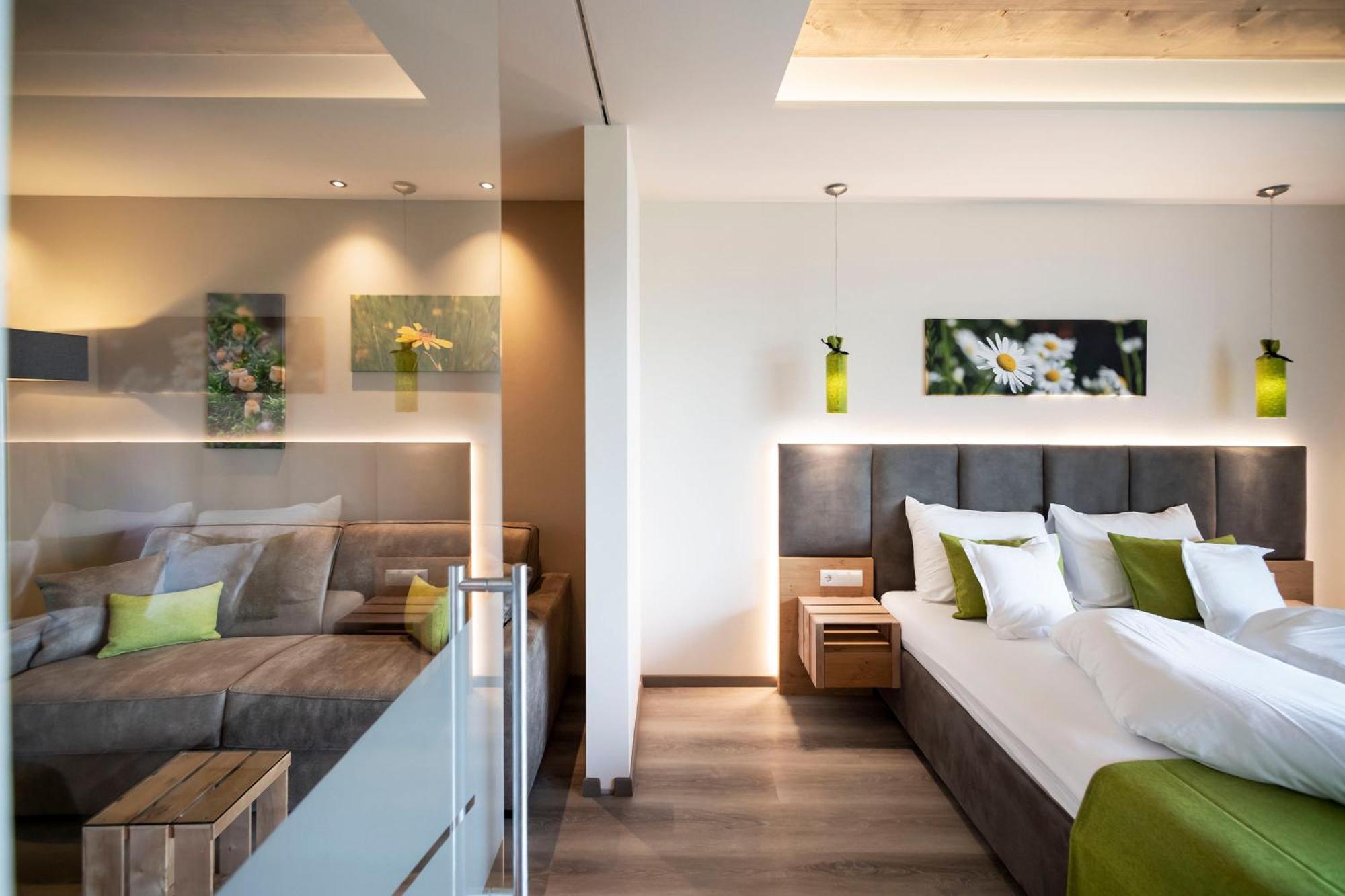 Hotel Pfeiss Lana Zewnętrze zdjęcie