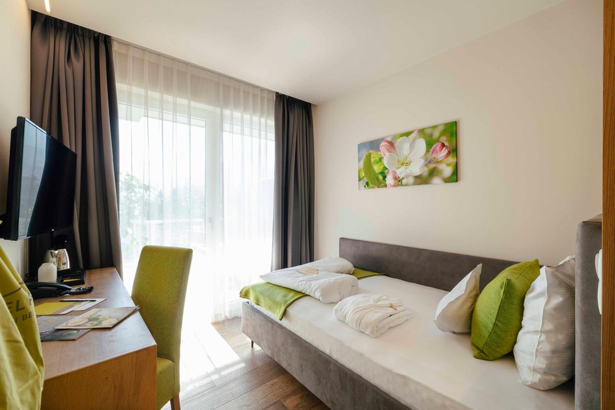 Hotel Pfeiss Lana Zewnętrze zdjęcie