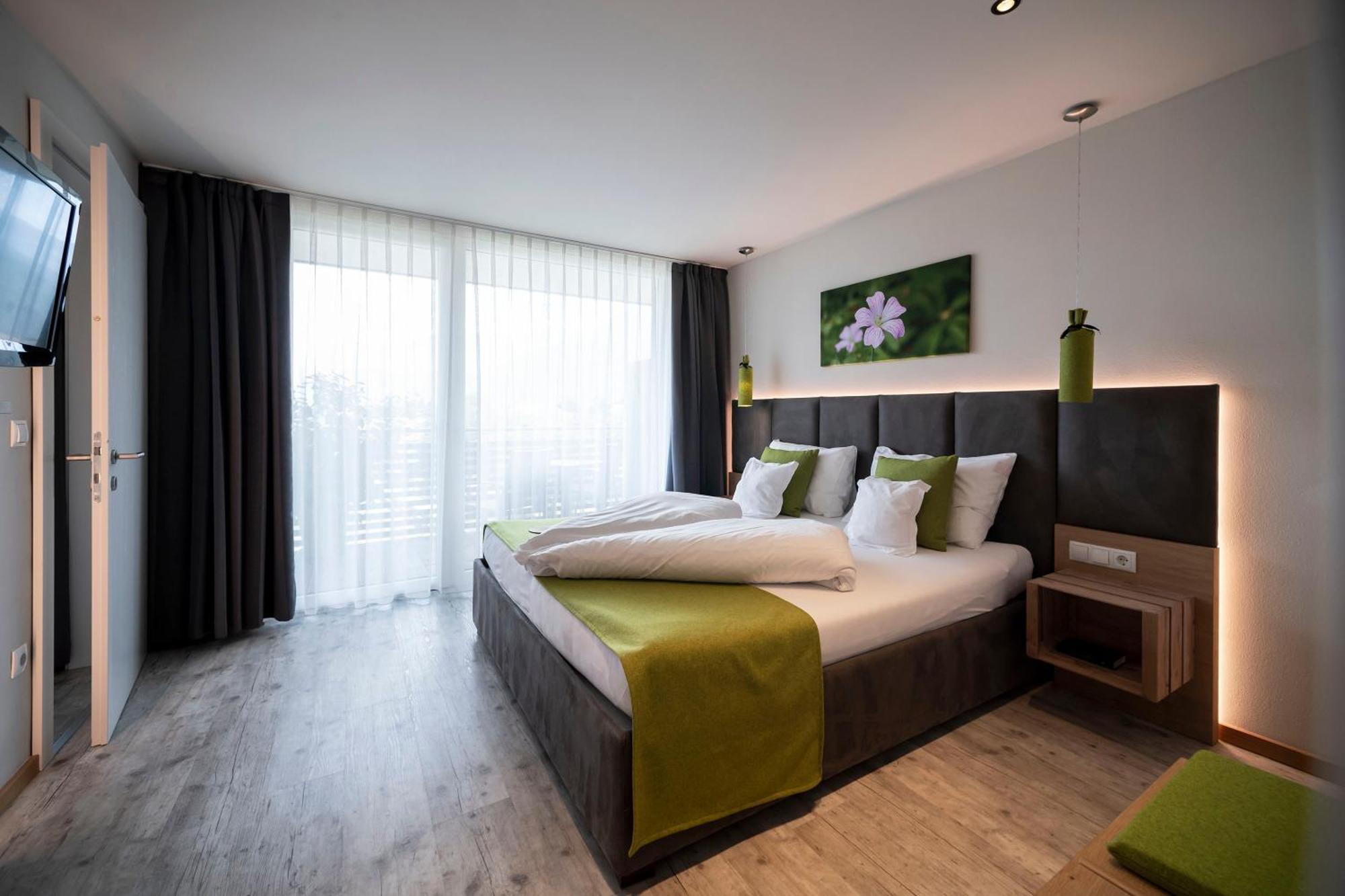 Hotel Pfeiss Lana Zewnętrze zdjęcie