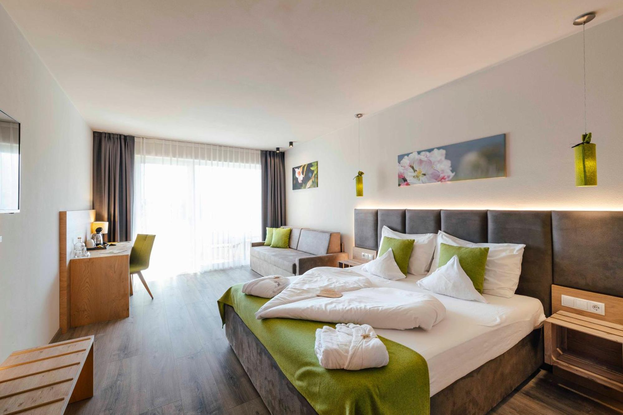 Hotel Pfeiss Lana Zewnętrze zdjęcie